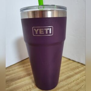 YETI Rambler 20 oz Cup Ultramarine Violet + Drink Through Straw Lid * No Straw